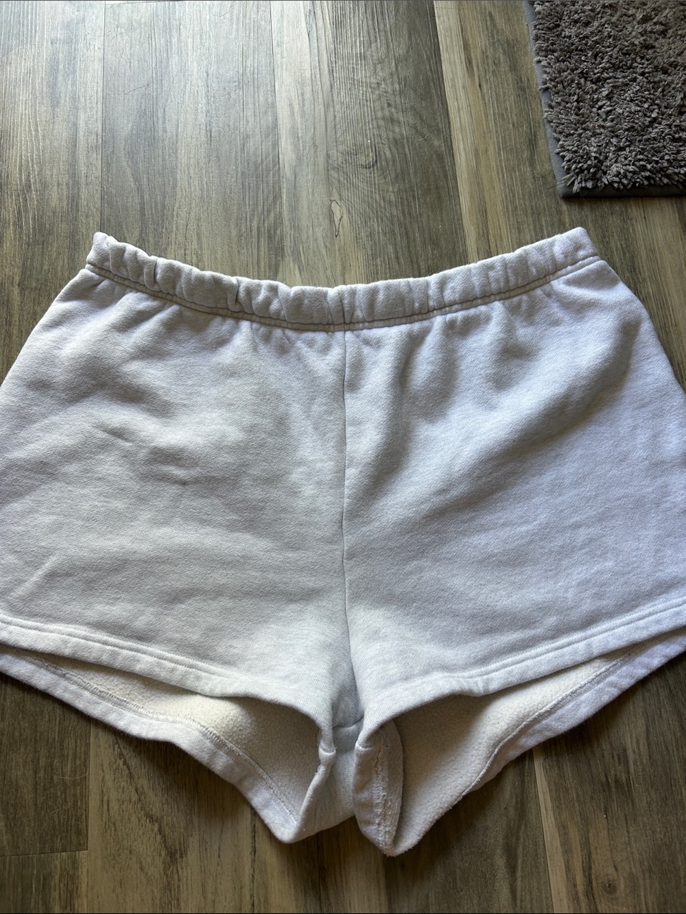 Aritiza TNA perfect cozy short